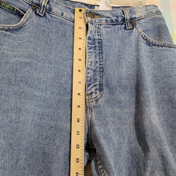 Vintage Northern Reflection high waisted tapered leg mom jeans made in Canada - Picture 8 of 11